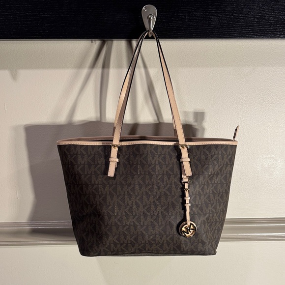 Michael Kors Handbags - Michael Kors Jet Set Large Signature Logo Tote Bag